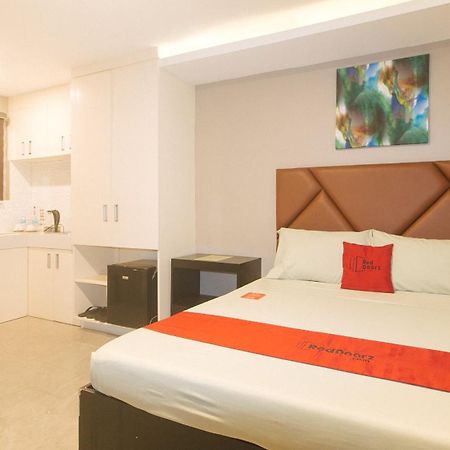 Reddoorz Plus At Seventy Five Inn Near Manila Airport Paranaque City Εξωτερικό φωτογραφία