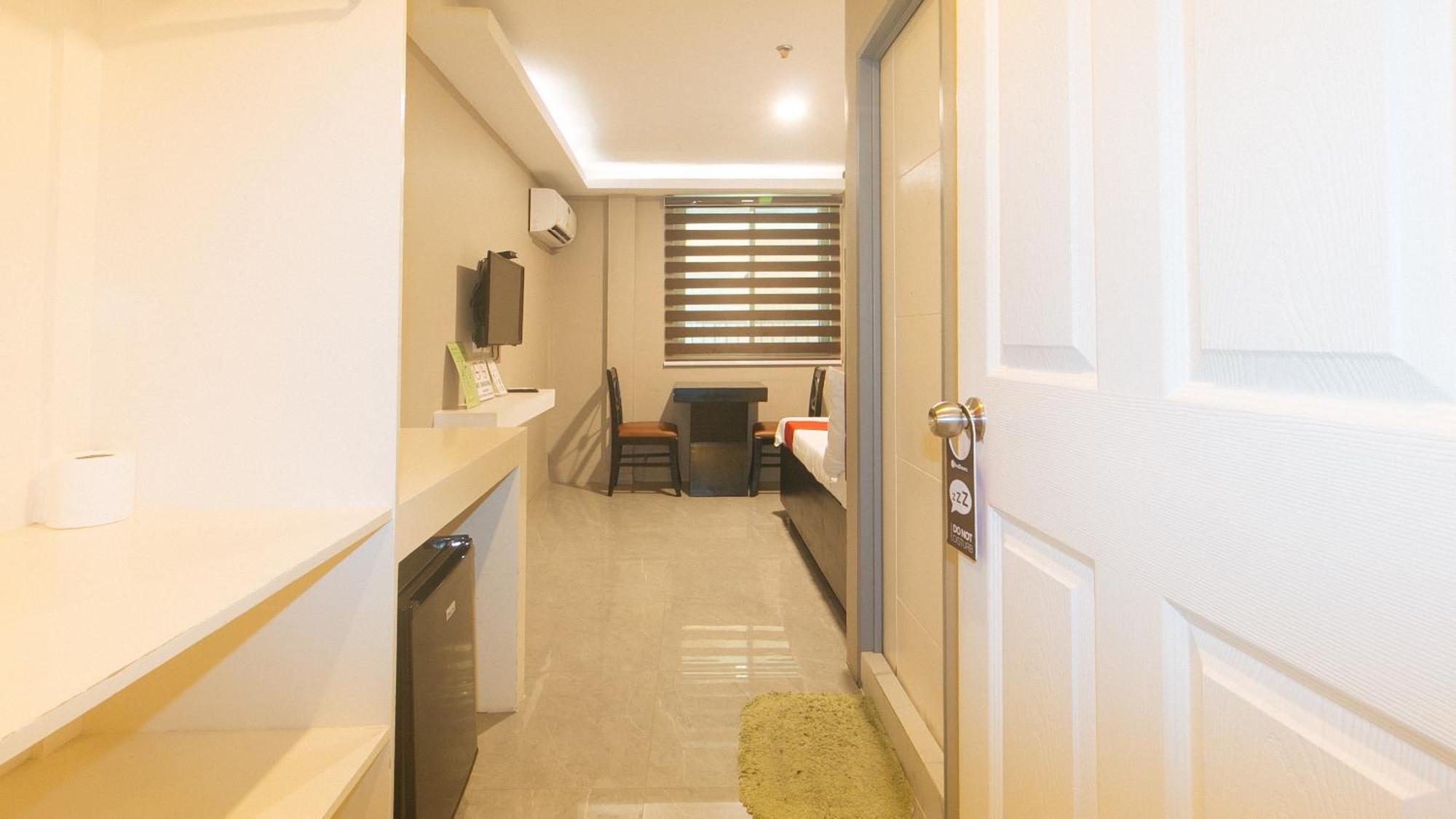 Reddoorz Plus At Seventy Five Inn Near Manila Airport Paranaque City Εξωτερικό φωτογραφία