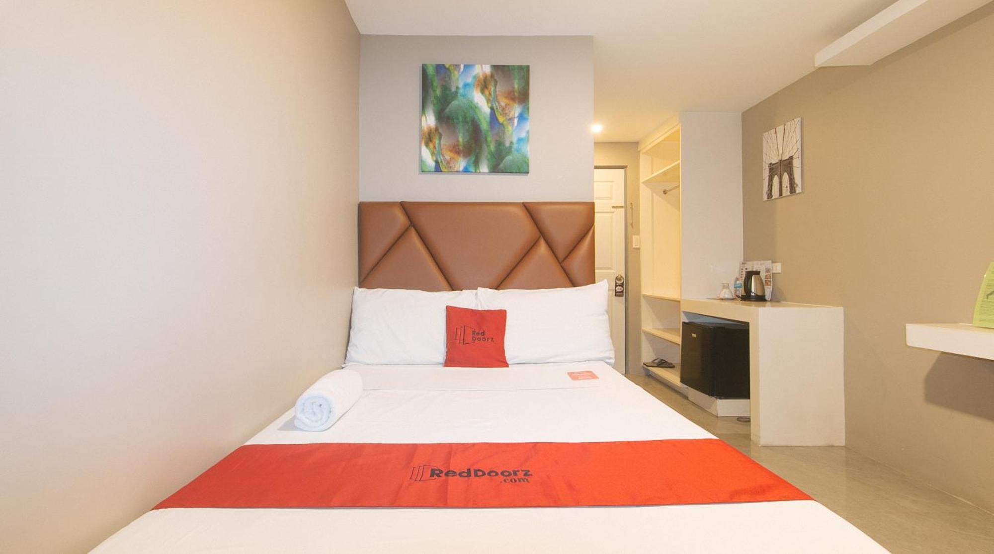 Reddoorz Plus At Seventy Five Inn Near Manila Airport Paranaque City Εξωτερικό φωτογραφία